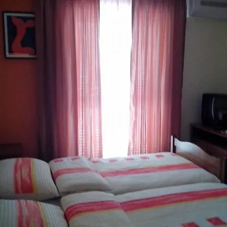 Daniela Bed & Breakfast Donji Karin