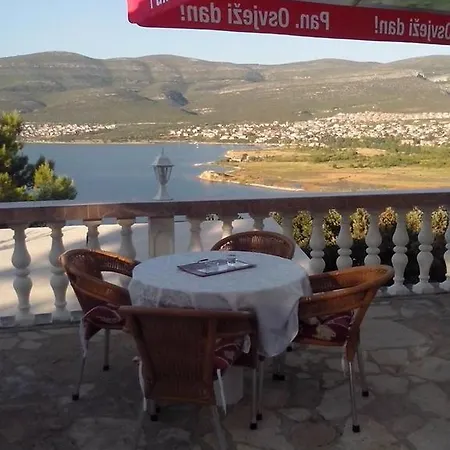 Daniela Bed & Breakfast 3*